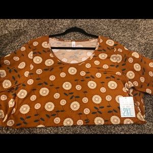NWT perfect tee